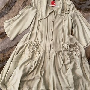 Jacket/dress rayon light green fits a medium.